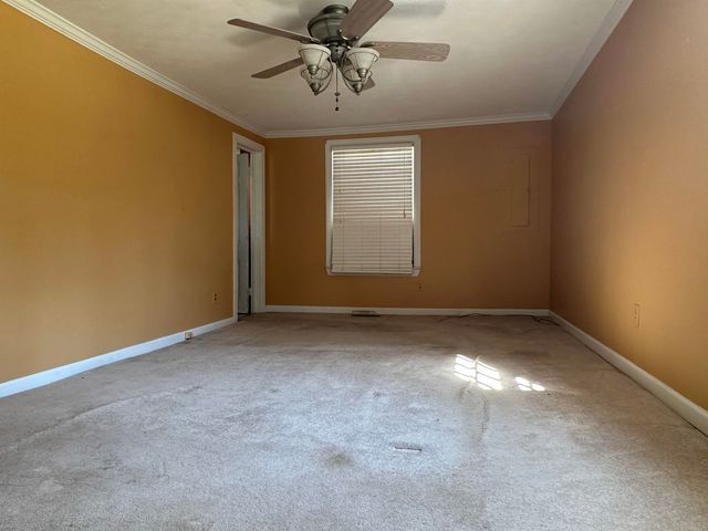 115 FALCON ST, Selmer, TN 38375