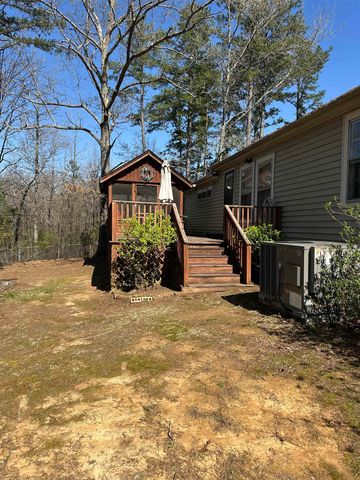 115 FALCON ST, Selmer, TN 38375