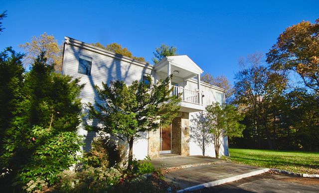 106A Comstock Hill Avenue, Norwalk, CT 06850