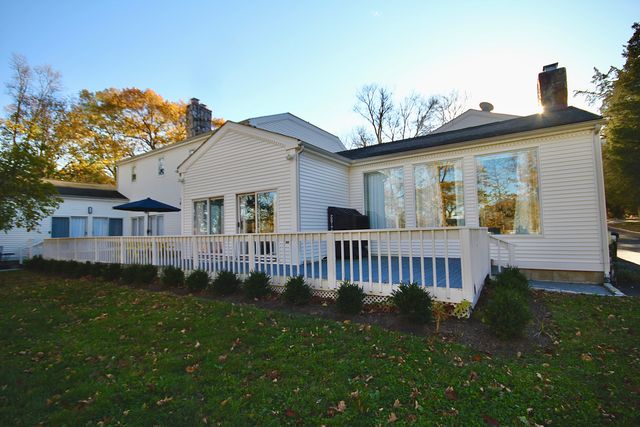 106A Comstock Hill Avenue, Norwalk, CT 06850