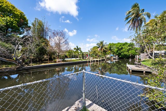 2731 SW 19th Street, Fort Lauderdale, FL 33312