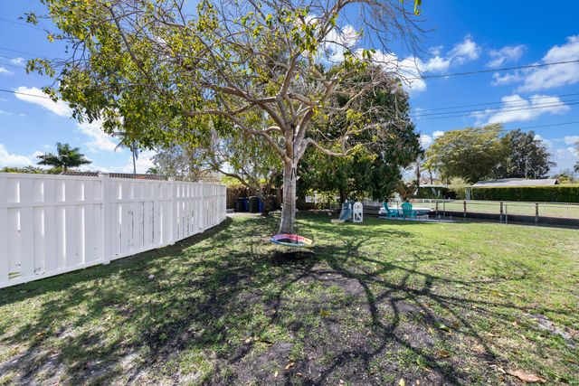 2731 SW 19th Street, Fort Lauderdale, FL 33312