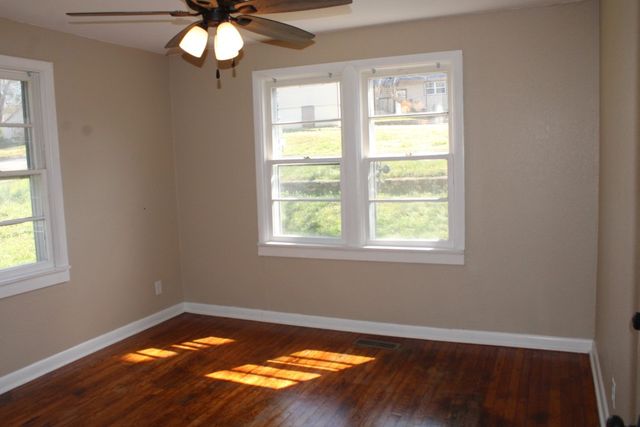 305 E South Avenue, Harrison, AR 72601