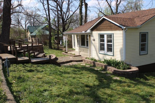 305 E South Avenue, Harrison, AR 72601