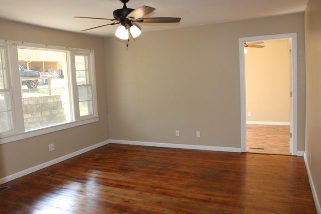 305 E South Avenue, Harrison, AR 72601