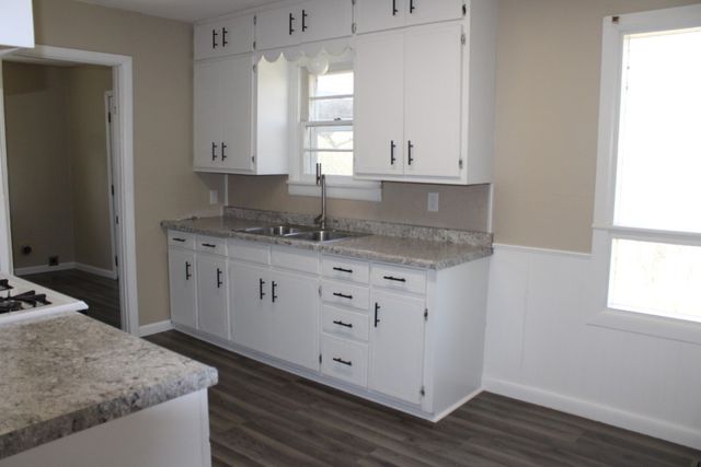 305 E South Avenue, Harrison, AR 72601