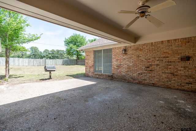 1116 Kingspark Dr., Tyler, TX 75703