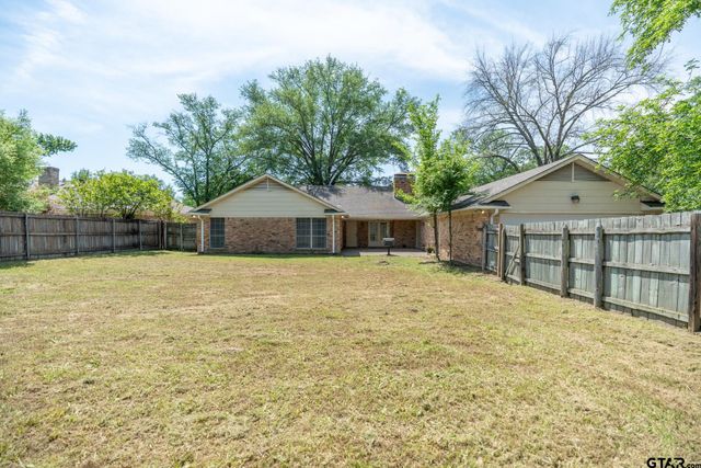 1116 Kingspark Dr., Tyler, TX 75703