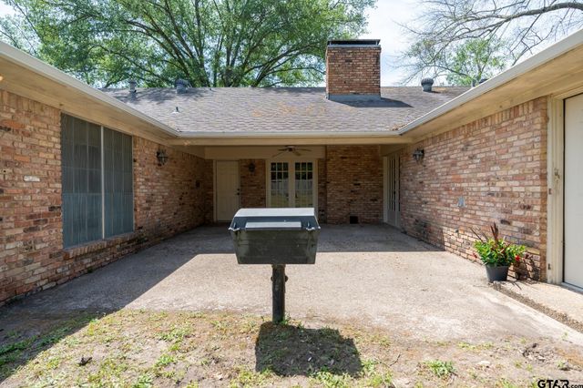 1116 Kingspark Dr., Tyler, TX 75703