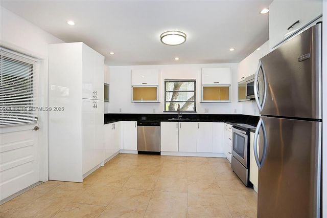 1175 Campo Sano Avenue 1175, Coral Gables, FL 33146