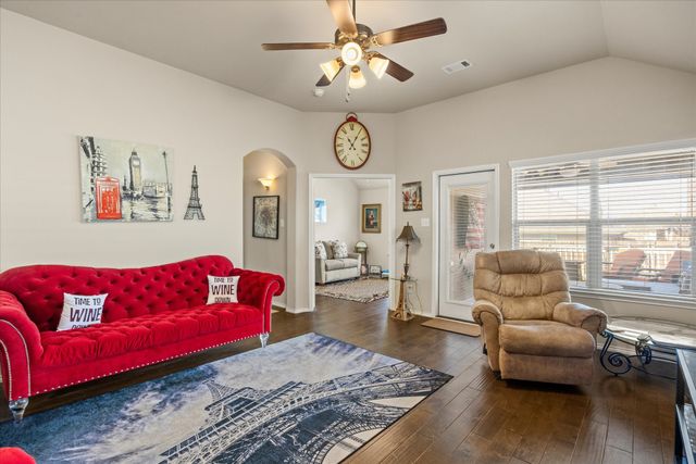 2524 Hadley Street, Weatherford, TX 76087