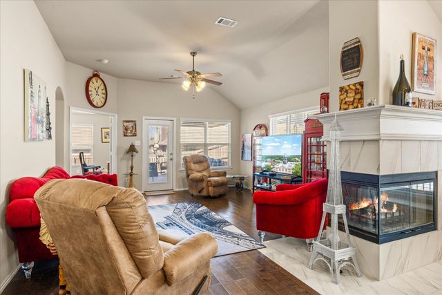 2524 Hadley Street, Weatherford, TX 76087