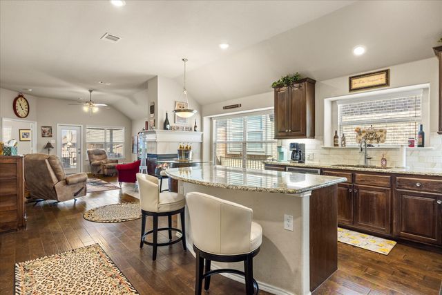 2524 Hadley Street, Weatherford, TX 76087