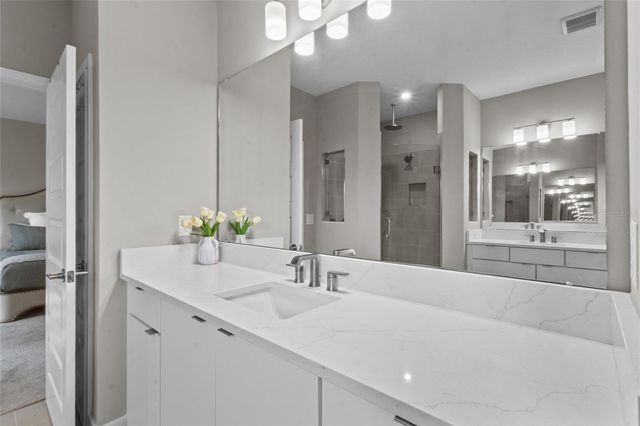 4104 W CLEVELAND STREET, Tampa, FL 33609