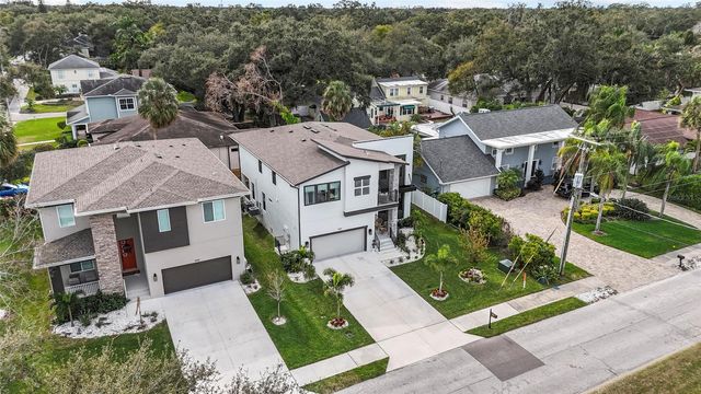 4104 W CLEVELAND STREET, Tampa, FL 33609