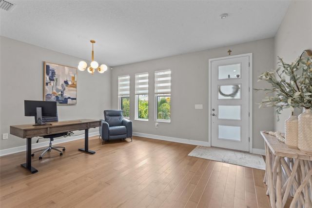 4104 W CLEVELAND STREET, Tampa, FL 33609