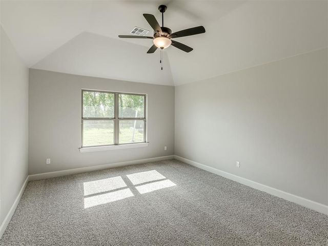 7620 Three Woods Lane, Yukon, OK 73099