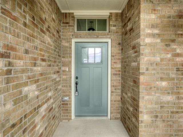 7620 Three Woods Lane, Yukon, OK 73099