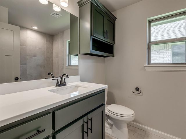 7620 Three Woods Lane, Yukon, OK 73099
