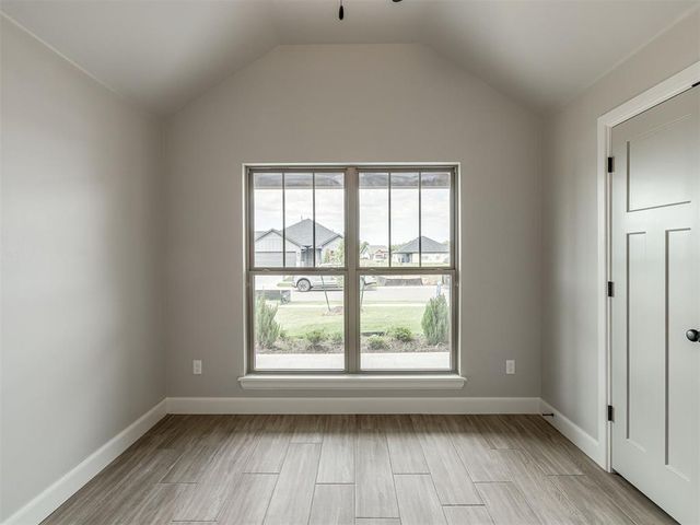 7620 Three Woods Lane, Yukon, OK 73099