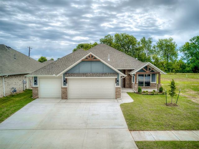 7620 Three Woods Lane, Yukon, OK 73099