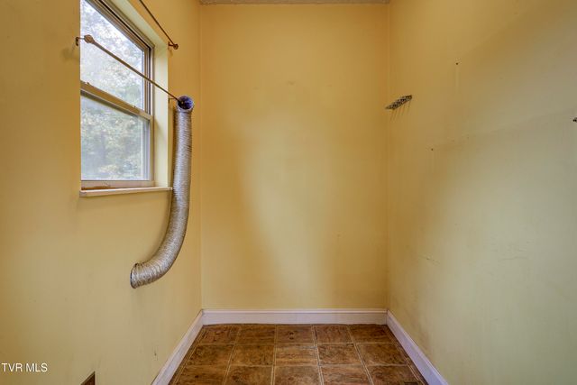 135 Walnut Drive, Rogersville, TN 37857