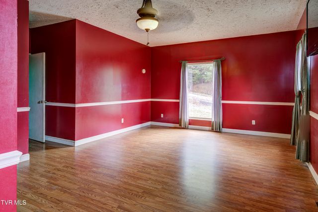 135 Walnut Drive, Rogersville, TN 37857