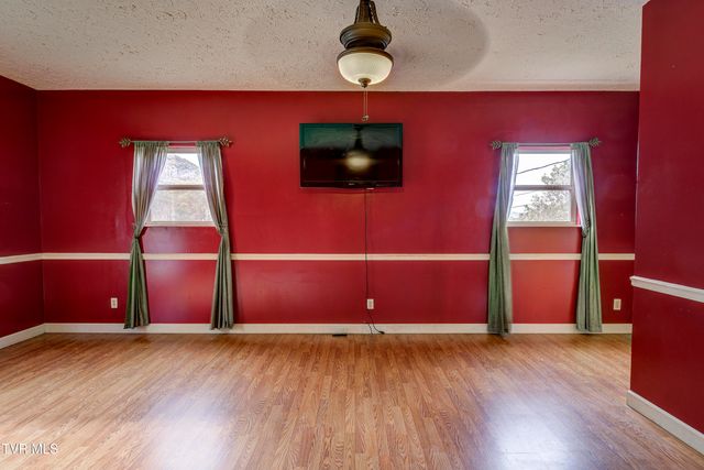 135 Walnut Drive, Rogersville, TN 37857