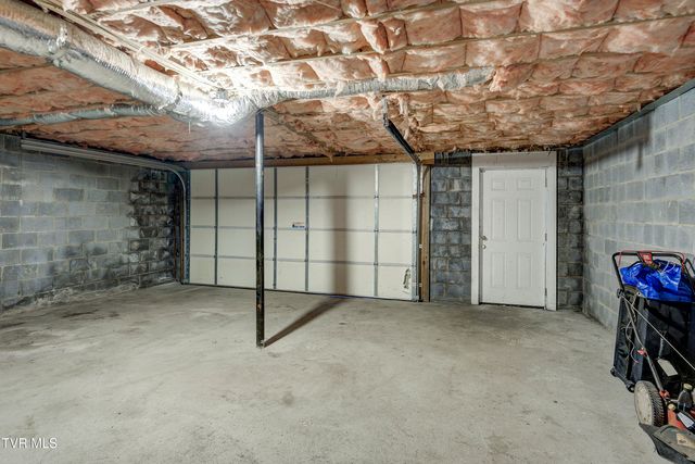 135 Walnut Drive, Rogersville, TN 37857