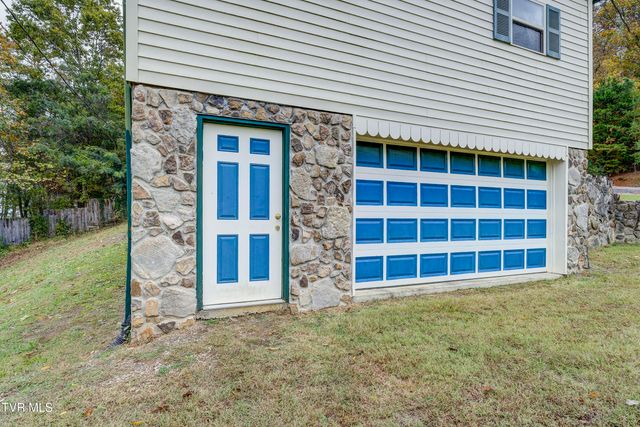 135 Walnut Drive, Rogersville, TN 37857