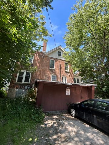 126 College Place, Ypsilanti, MI 48197