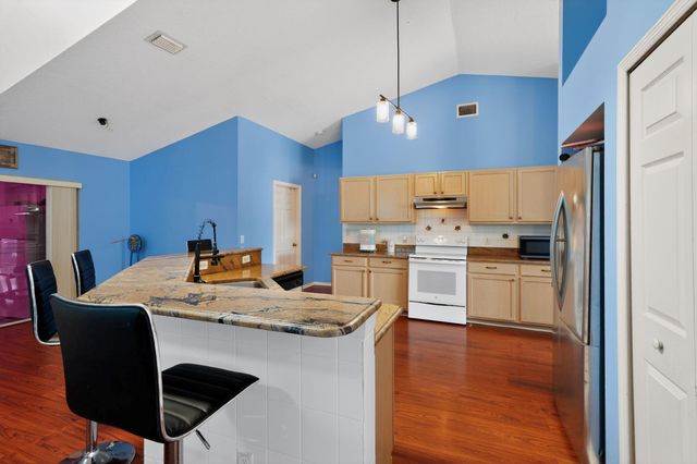 1530 SW Escobar Lane, Port St Lucie, FL 34953