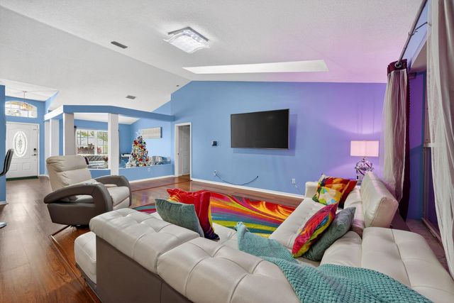 1530 SW Escobar Lane, Port St Lucie, FL 34953