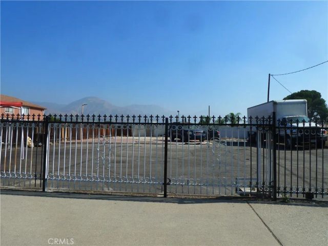 3119 N Golden, San Bernardino, CA 92404