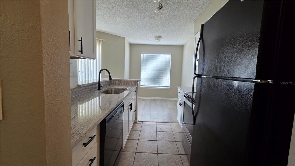 Image 15 of property listing at 1079 S HIAWASSEE ROAD 1113, Orlando, FL 32835
