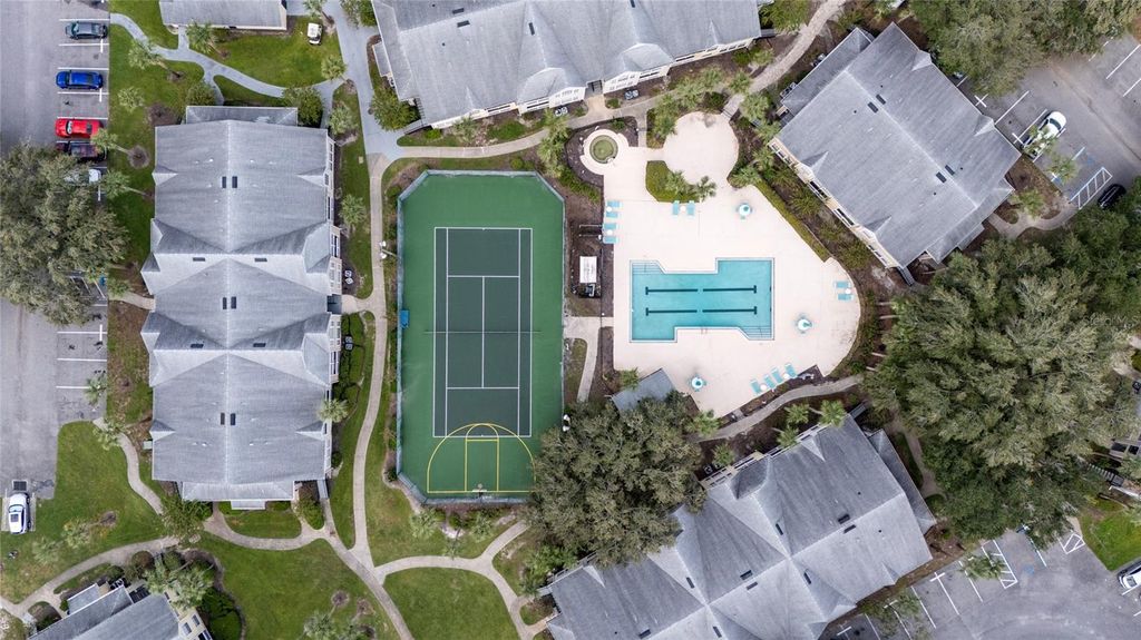 Image 10 of property listing at 1079 S HIAWASSEE ROAD 1113, Orlando, FL 32835