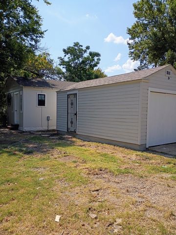 2671 Moffatt Avenue, Dallas, TX 75216