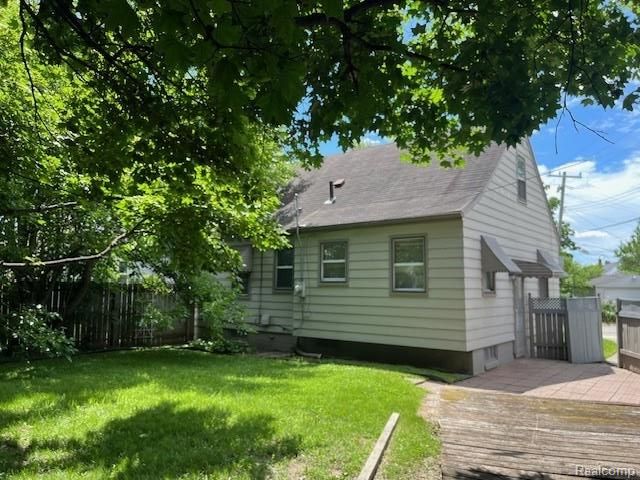 14627 Agnes Avenue, Eastpointe, MI 48021