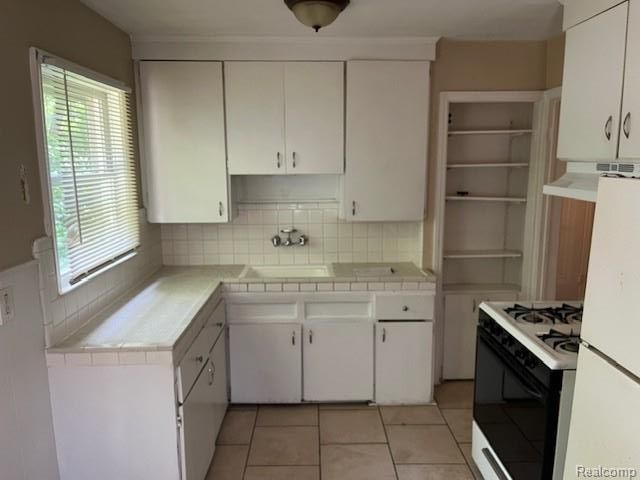 14627 Agnes Avenue, Eastpointe, MI 48021