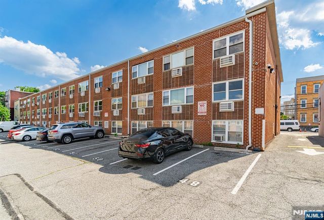 120 32nd Street 3P, Union City, NJ 07087