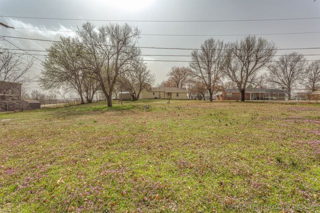 393 E 147th Street S, Glenpool, OK 74033