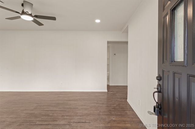 393 E 147th Street S, Glenpool, OK 74033