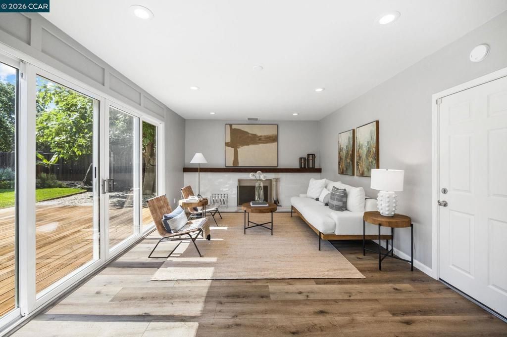 Image 34 of property listing at 1770 Claycord Ave, Concord, CA 94521