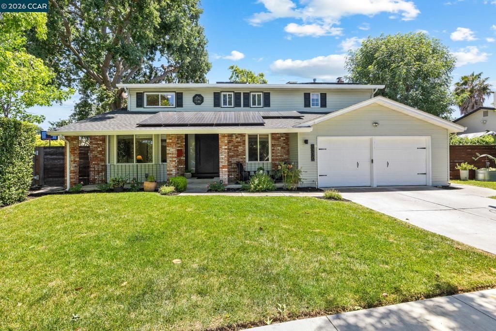 Image 4 of property listing at 1770 Claycord Ave, Concord, CA 94521