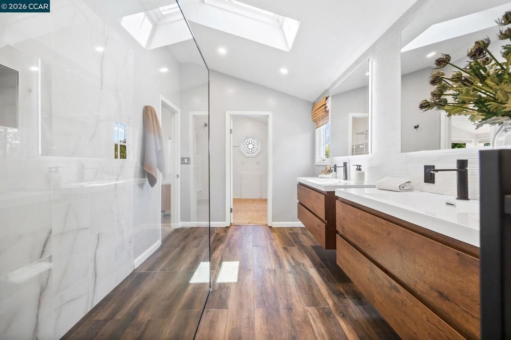 Image 59 of property listing at 1770 Claycord Ave, Concord, CA 94521
