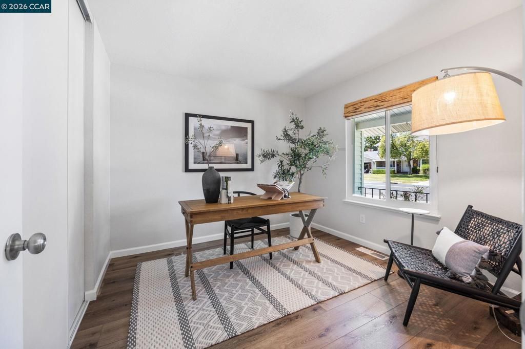Image 7 of property listing at 1770 Claycord Ave, Concord, CA 94521
