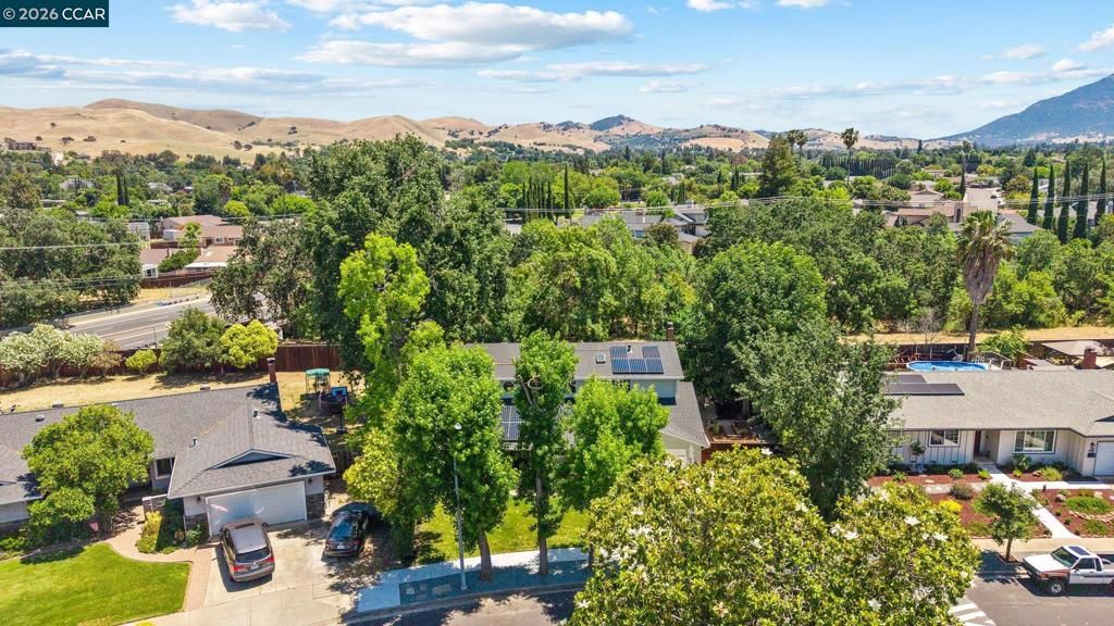 Image 76 of property listing at 1770 Claycord Ave, Concord, CA 94521