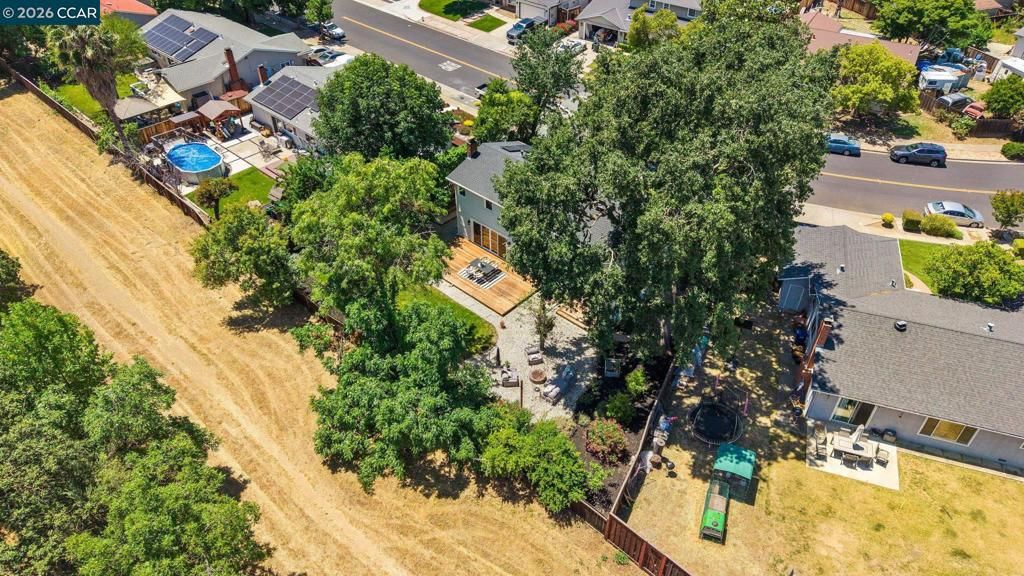 Image 84 of property listing at 1770 Claycord Ave, Concord, CA 94521