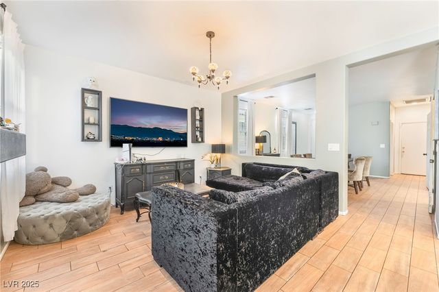 4217 Walnut Glen Drive, Las Vegas, NV 89115