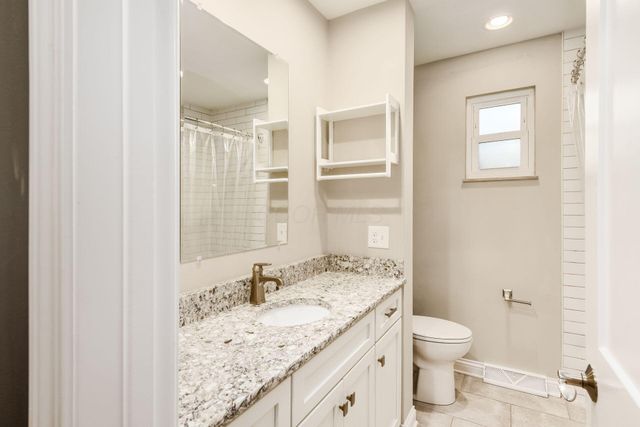 1767 Riverhill Road, Upper Arlington, OH 43221